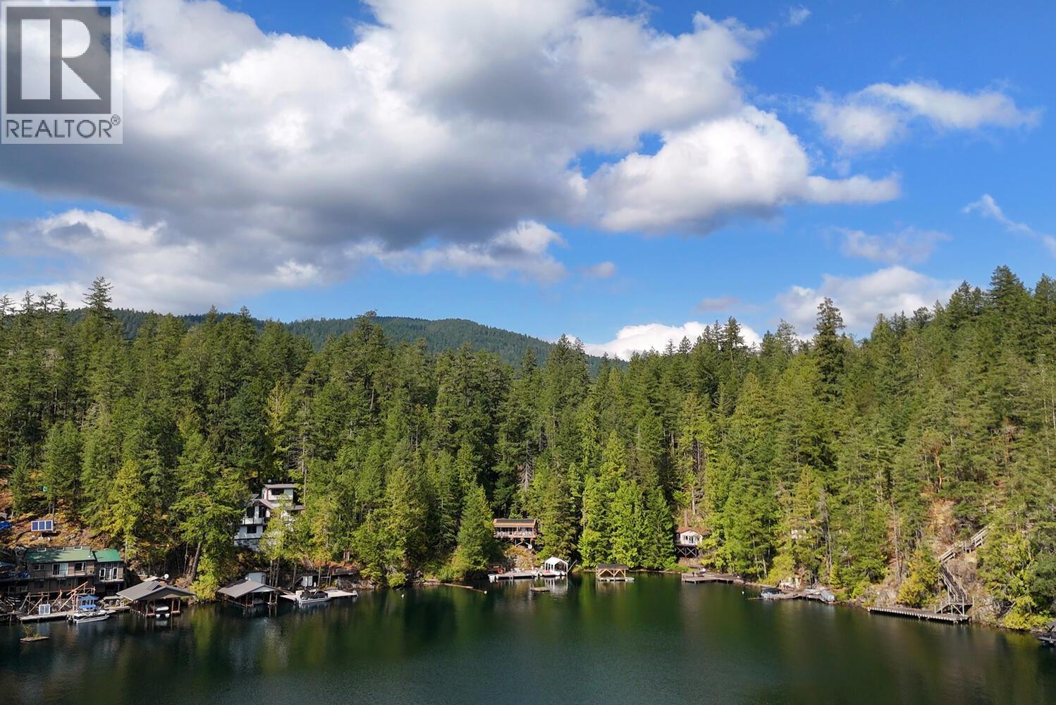 Lot 20 SAKINAW LAKE, Sechelt, British Columbia