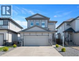 818 Hampshire Crescent NE Hampton Hills