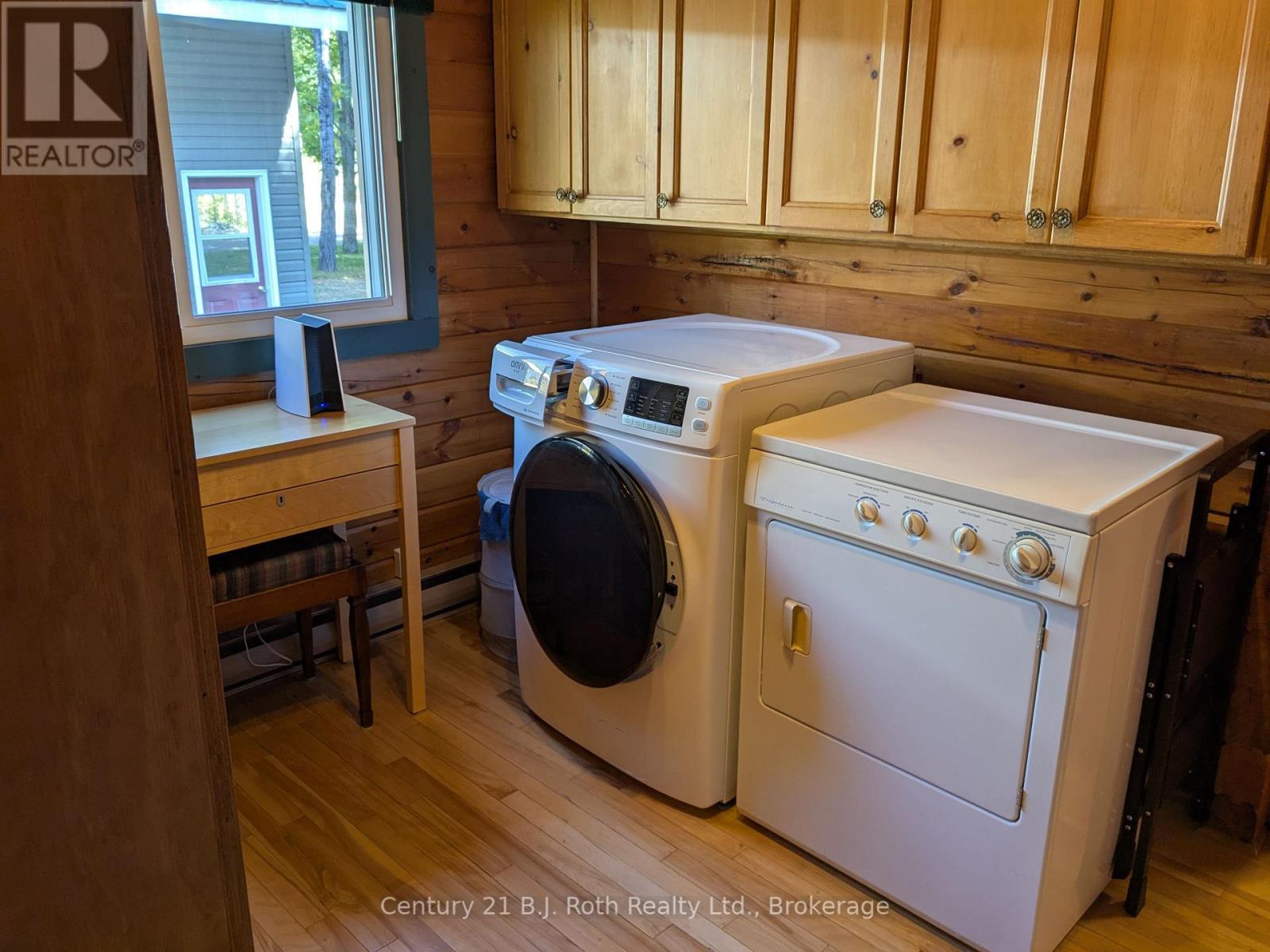 71 Victoria Street, Magnetawan, Ontario  P0A 1P0 - Photo 14 - X12439154