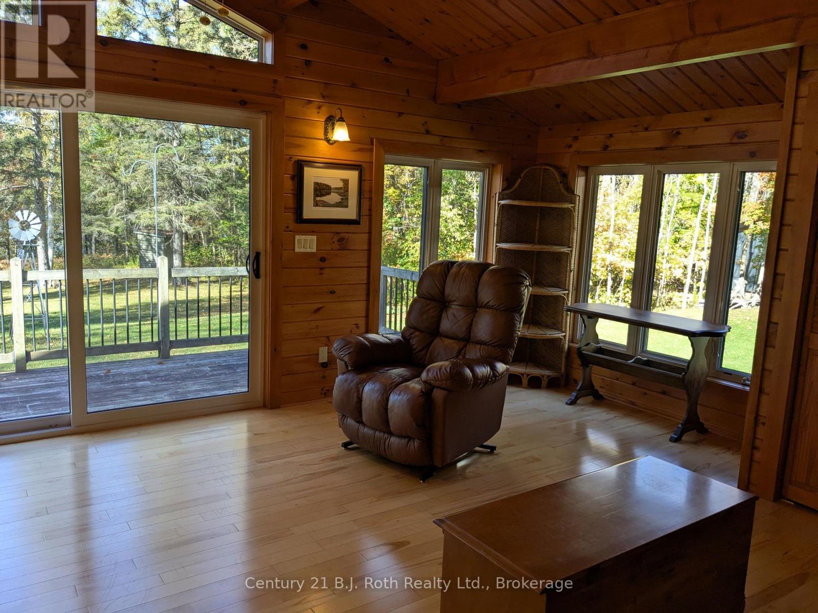 71 Victoria Street, Magnetawan, Ontario  P0A 1P0 - Photo 25 - X12439154