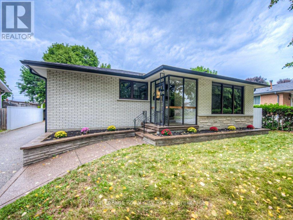 36 Argyle Drive, Guelph, Ontario  N1G 2P2 - Photo 2 - X12439177