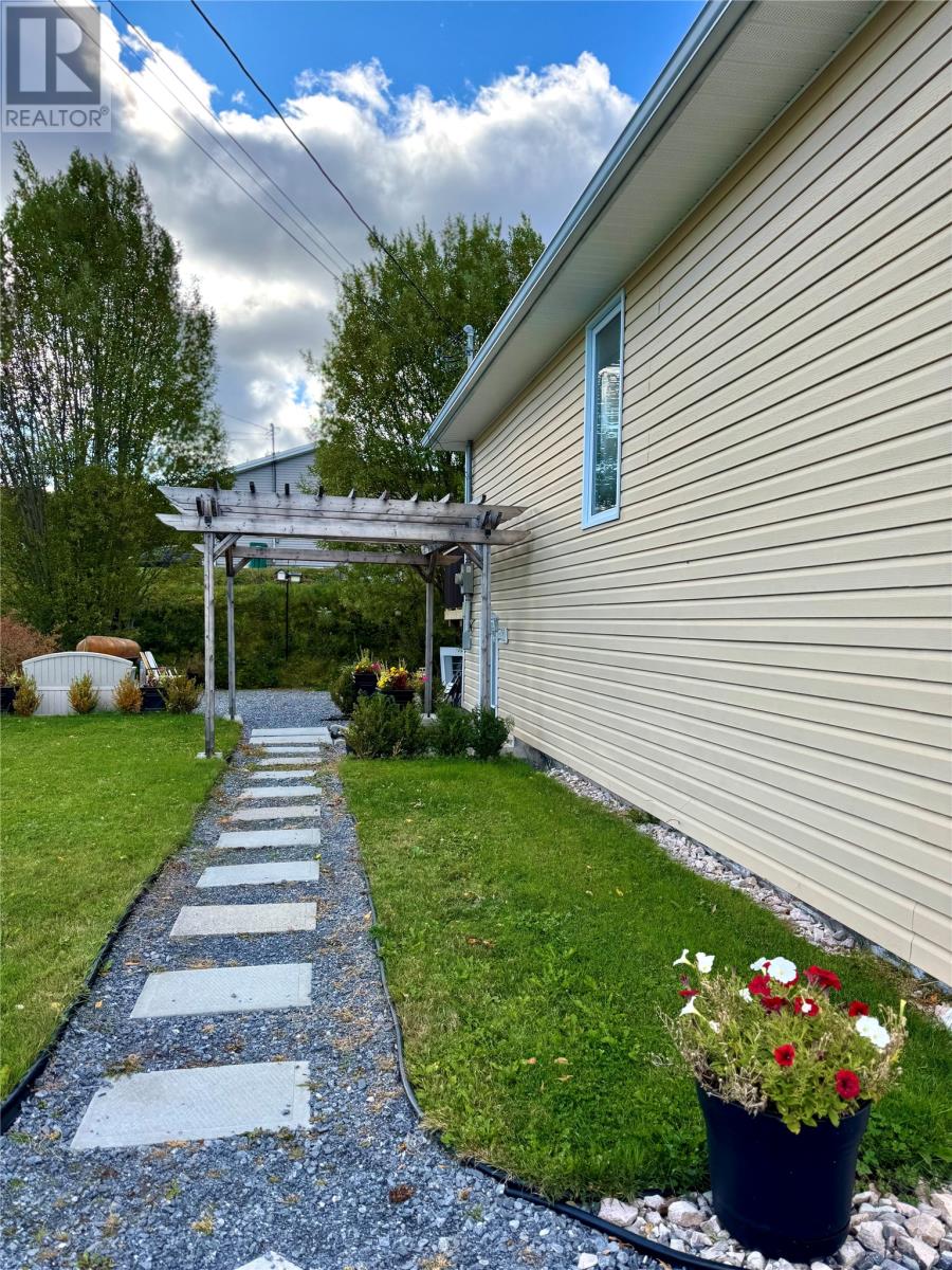 36 Hillview Avenue, Pasadena, Newfoundland & Labrador  A0L 1K0 - Photo 26 - 1291029