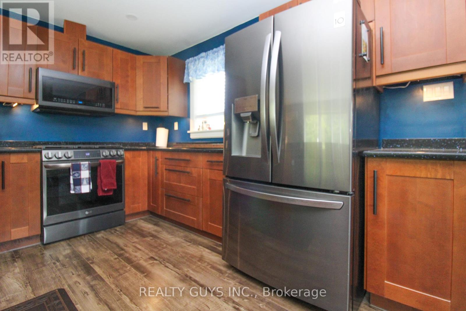 4 Cadillac Boulevard, Kawartha Lakes, Ontario  K0L 2W0 - Photo 22 - X12439185