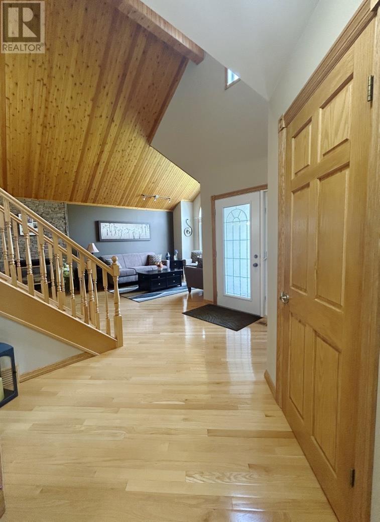 1712 Lyndy Pl N, Fort Frances, Ontario  P9A 3V4 - Photo 17 - TB251923