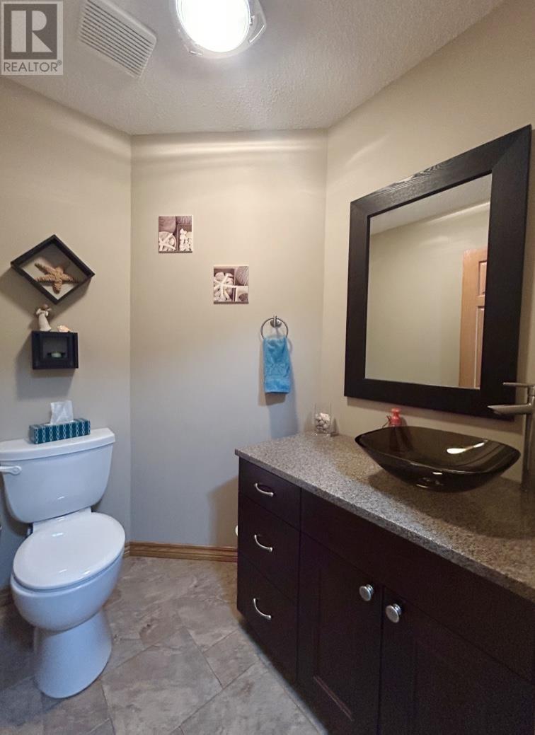 1712 Lyndy Pl N, Fort Frances, Ontario  P9A 3V4 - Photo 19 - TB251923