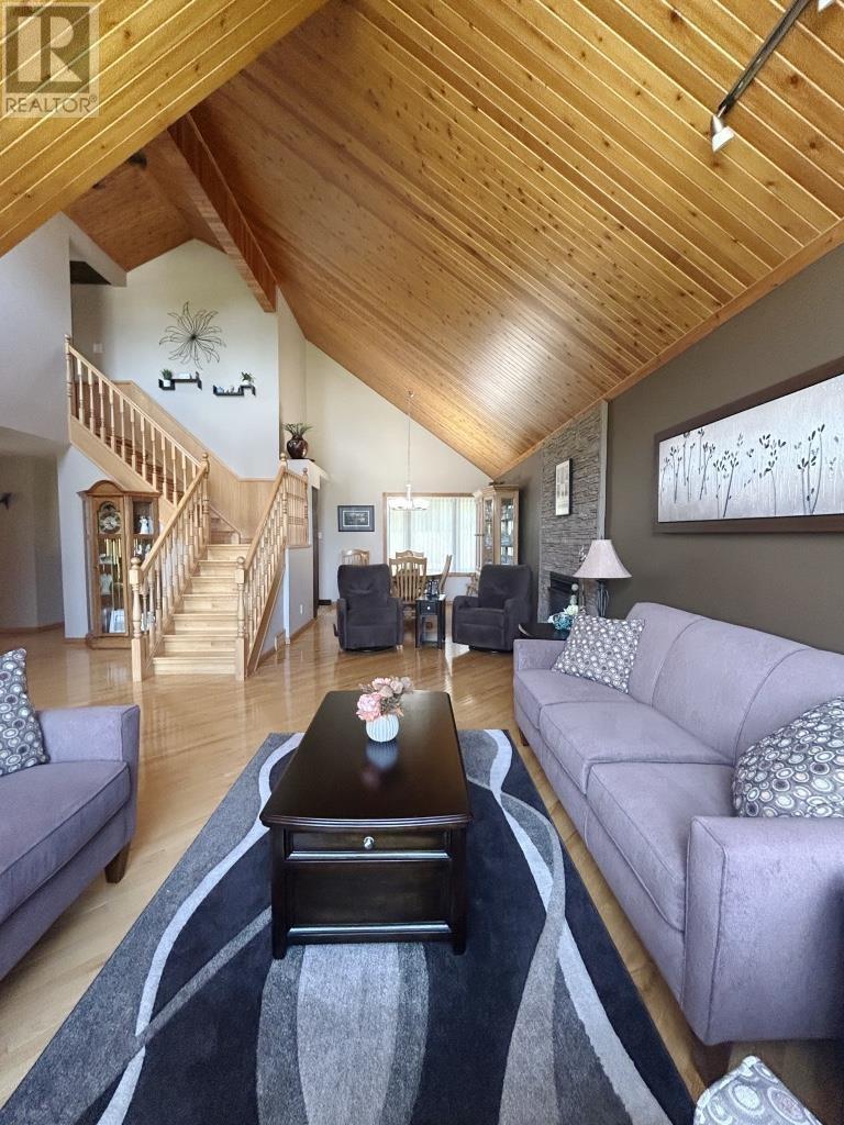 1712 Lyndy Pl N, Fort Frances, Ontario  P9A 3V4 - Photo 14 - TB251923