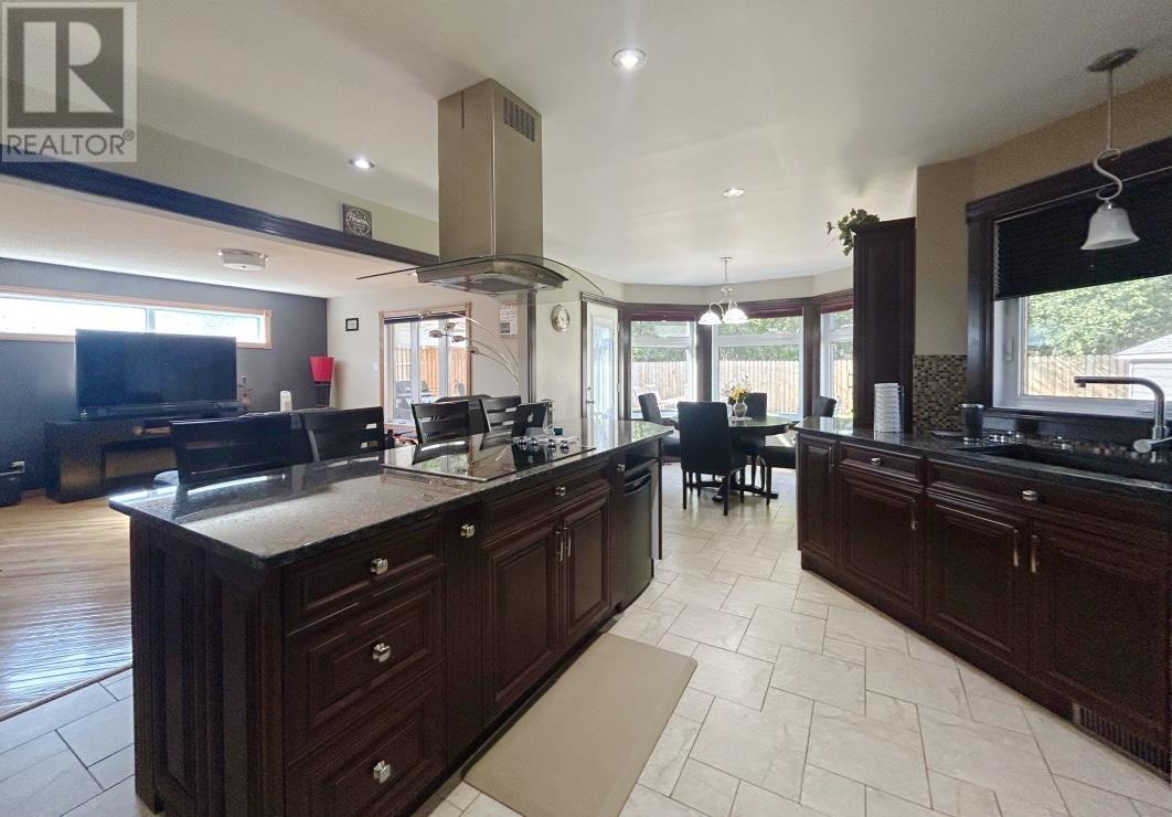 1712 Lyndy Pl N, Fort Frances, Ontario  P9A 3V4 - Photo 8 - TB251923