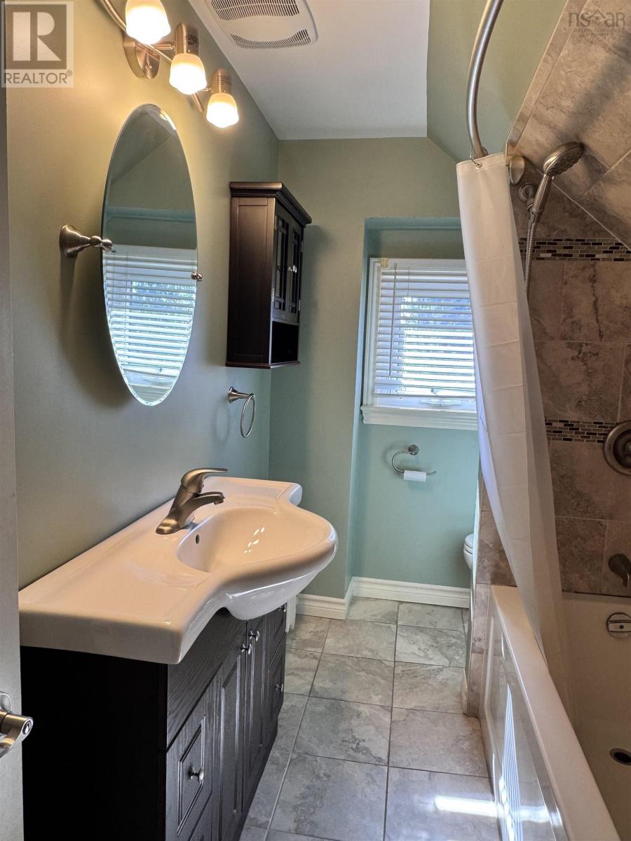 325 Reserve Street, Glace Bay, Nova Scotia  B1A 4W8 - Photo 25 - 202524804