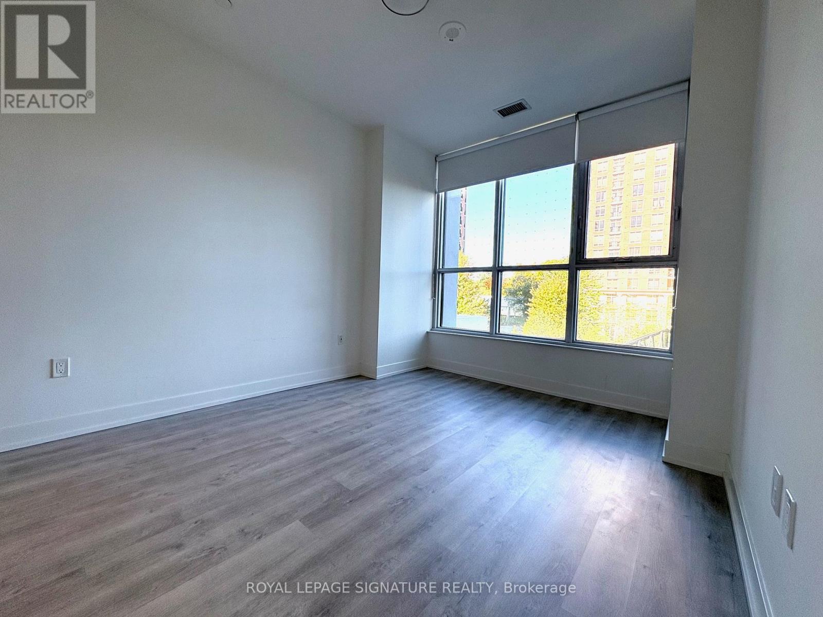 443 - 20 Inn On The Park Drive, Toronto, Ontario  M3C 2J7 - Photo 6 - C12393715