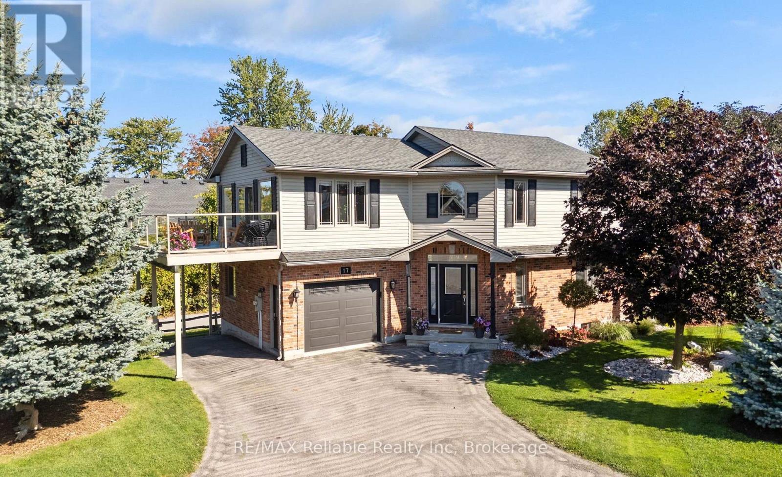 17 Harbour Court, Bluewater, Ontario  N0M 1G0 - Photo 3 - X12439193