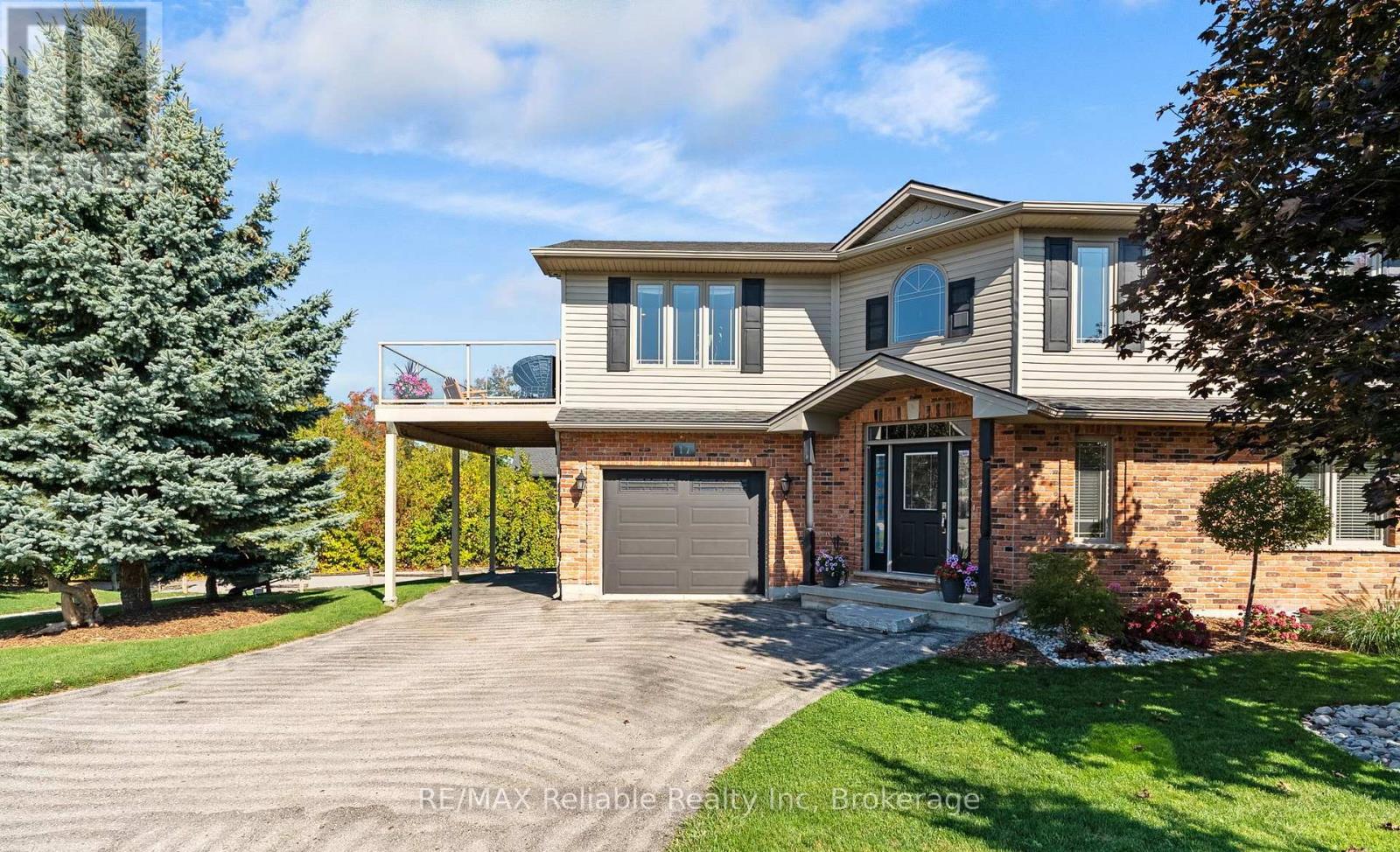 17 Harbour Court, Bluewater, Ontario  N0M 1G0 - Photo 5 - X12439193