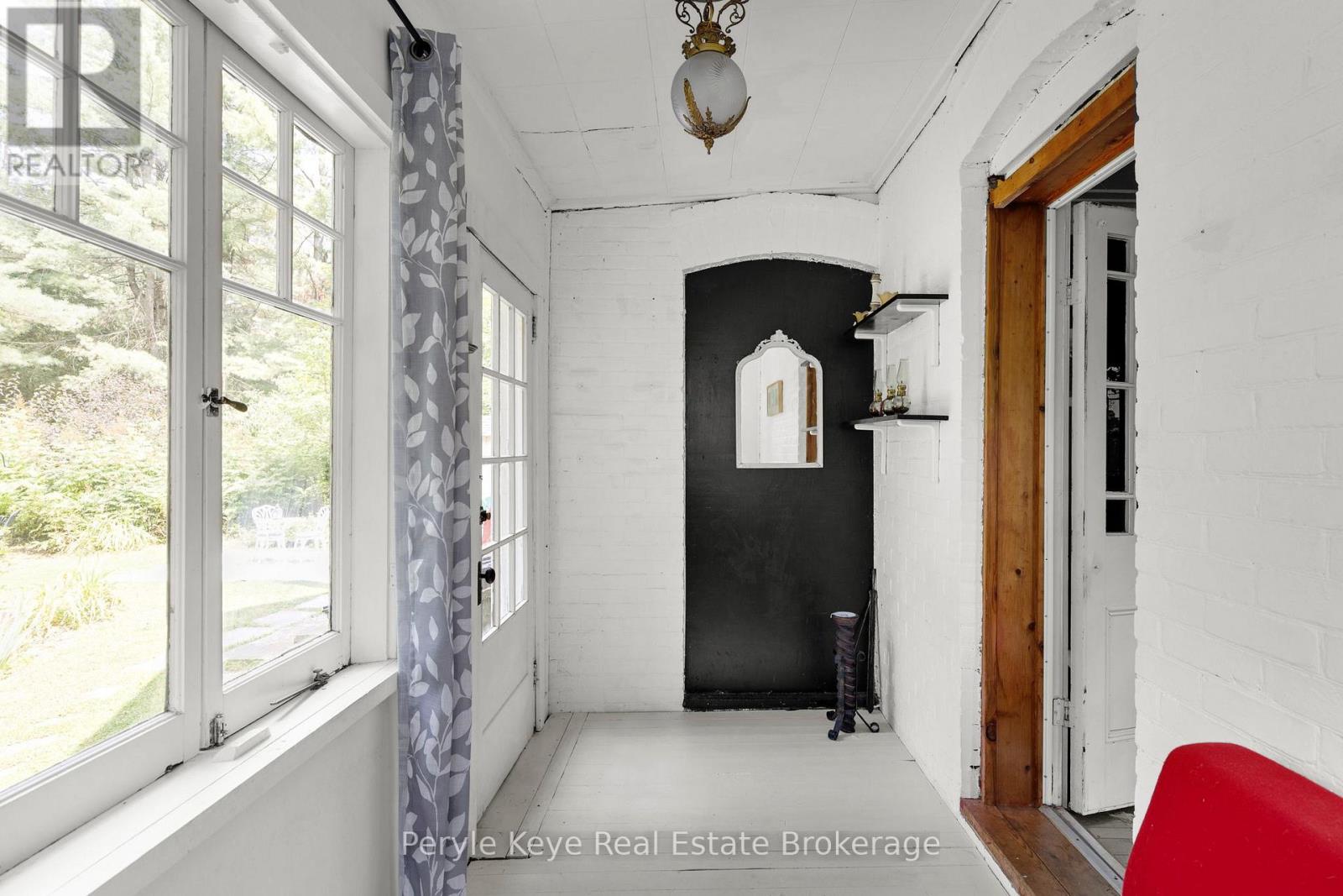 9 King Street, Bracebridge, Ontario  P1L 1H4 - Photo 24 - X12439201