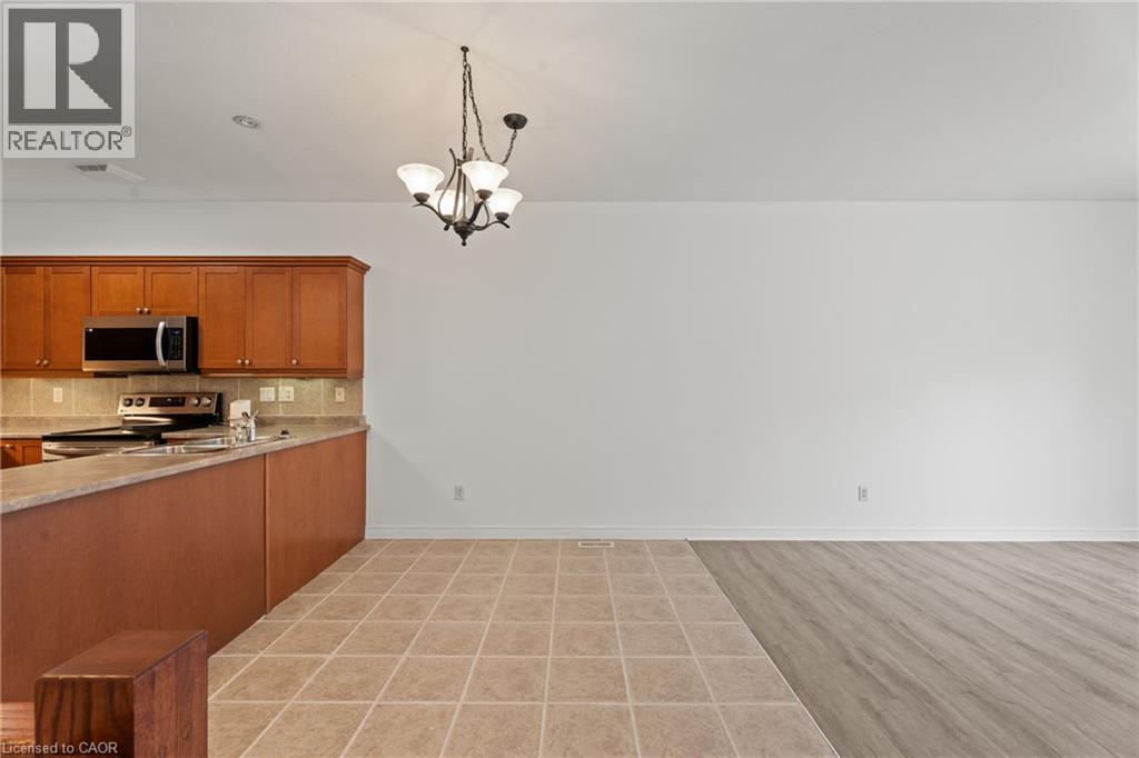 68 Hallmark Trail Unit# 39, Hamilton, Ontario  L9B 0A4 - Photo 10 - 40767753