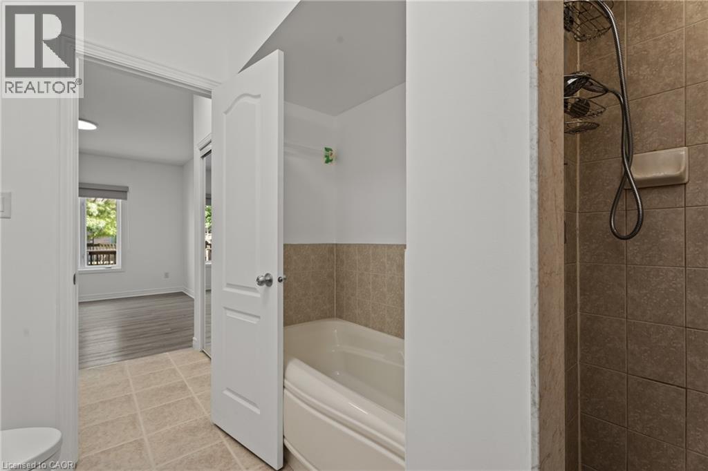 68 Hallmark Trail Unit# 39, Hamilton, Ontario  L9B 0A4 - Photo 17 - 40767753