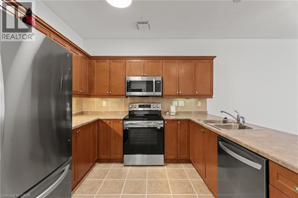 68 Hallmark Trail Unit# 39, Hamilton, Ontario  L9B 0A4 - Photo 7 - 40767753