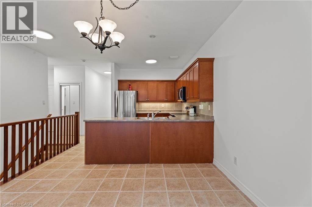 68 Hallmark Trail Unit# 39, Hamilton, Ontario  L9B 0A4 - Photo 9 - 40767753