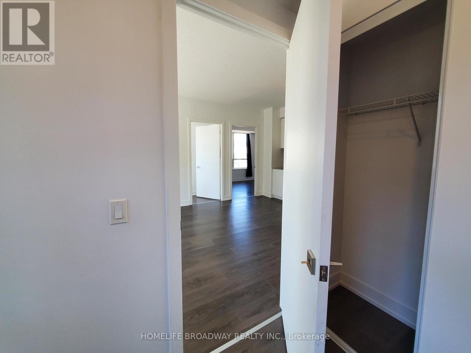307e - 278 Buchanan Drive, Markham, Ontario  L3R 6J1 - Photo 5 - N12417506