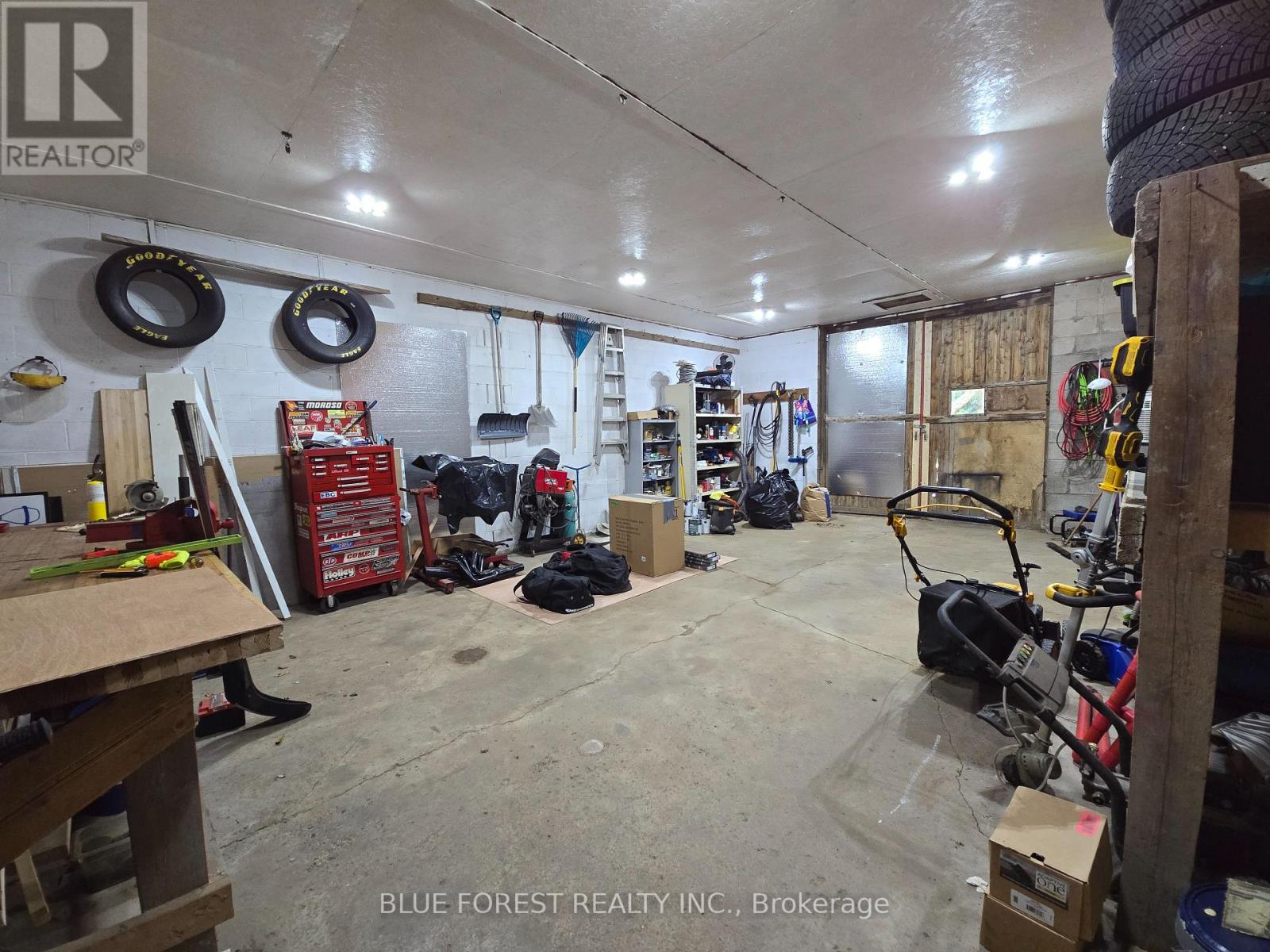 138 Centre Centre, West Elgin, Ontario  N0L 2C0 - Photo 26 - X12439189