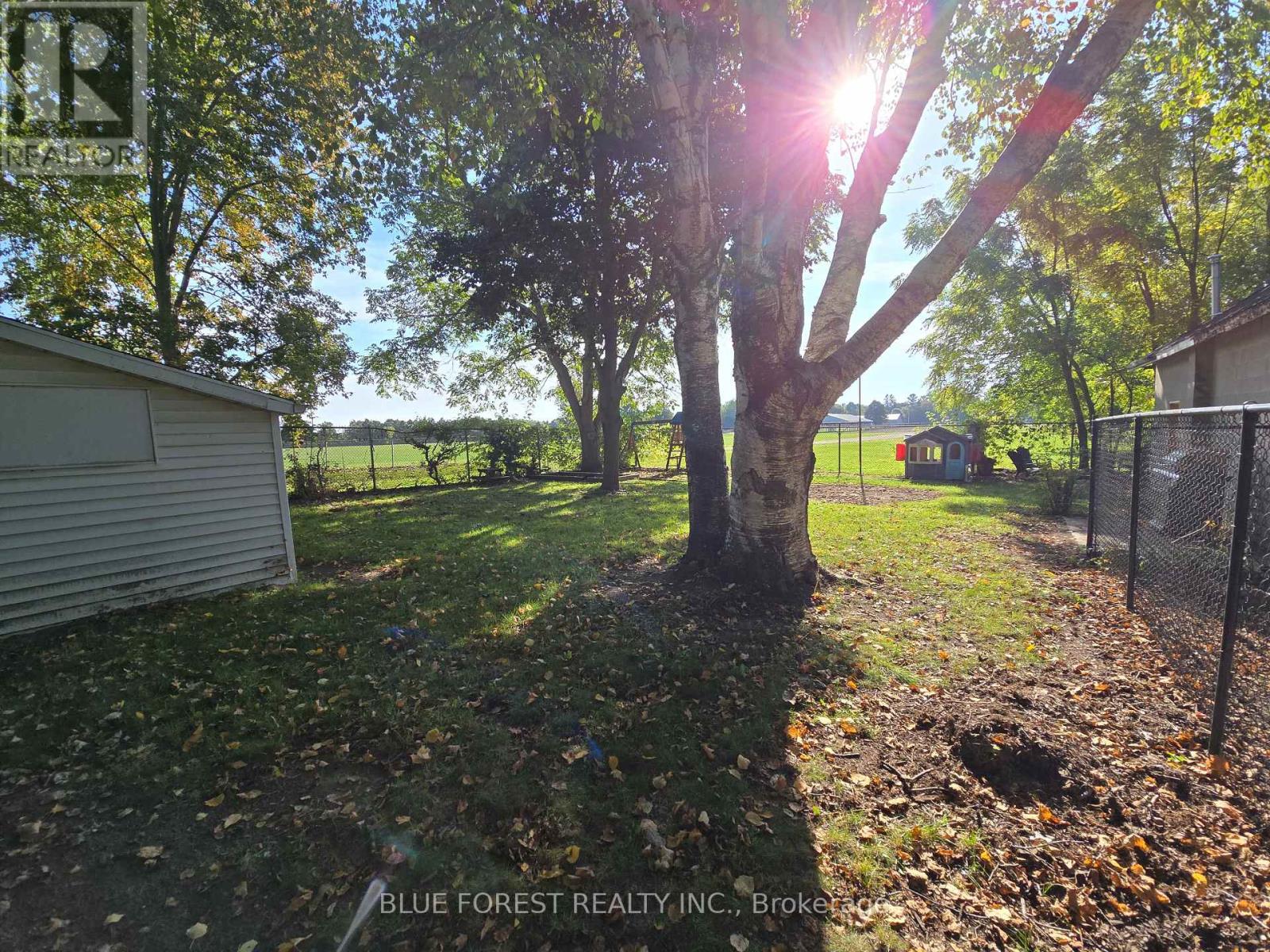 138 Centre Centre, West Elgin, Ontario  N0L 2C0 - Photo 30 - X12439189