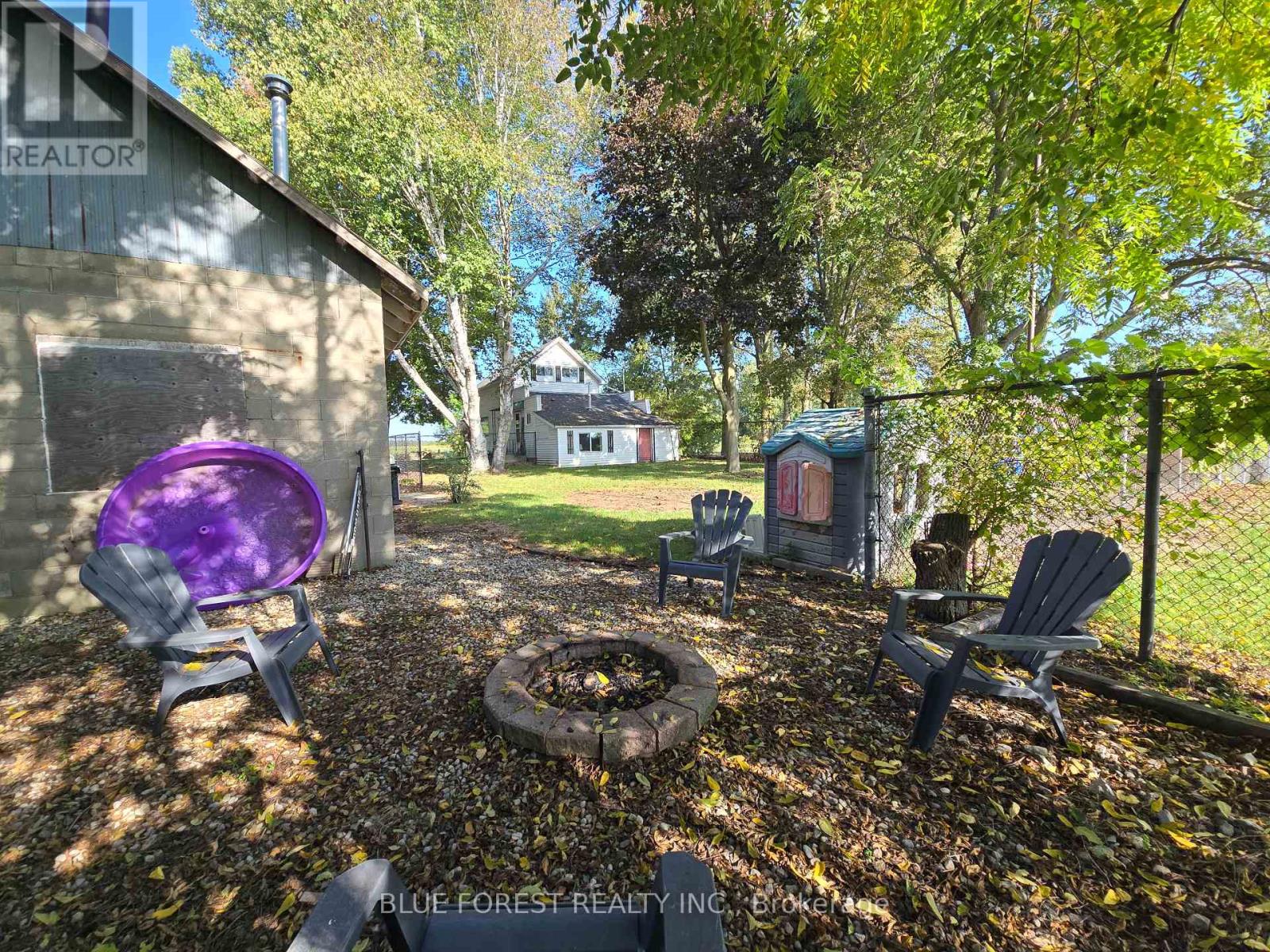138 Centre Centre, West Elgin, Ontario  N0L 2C0 - Photo 33 - X12439189