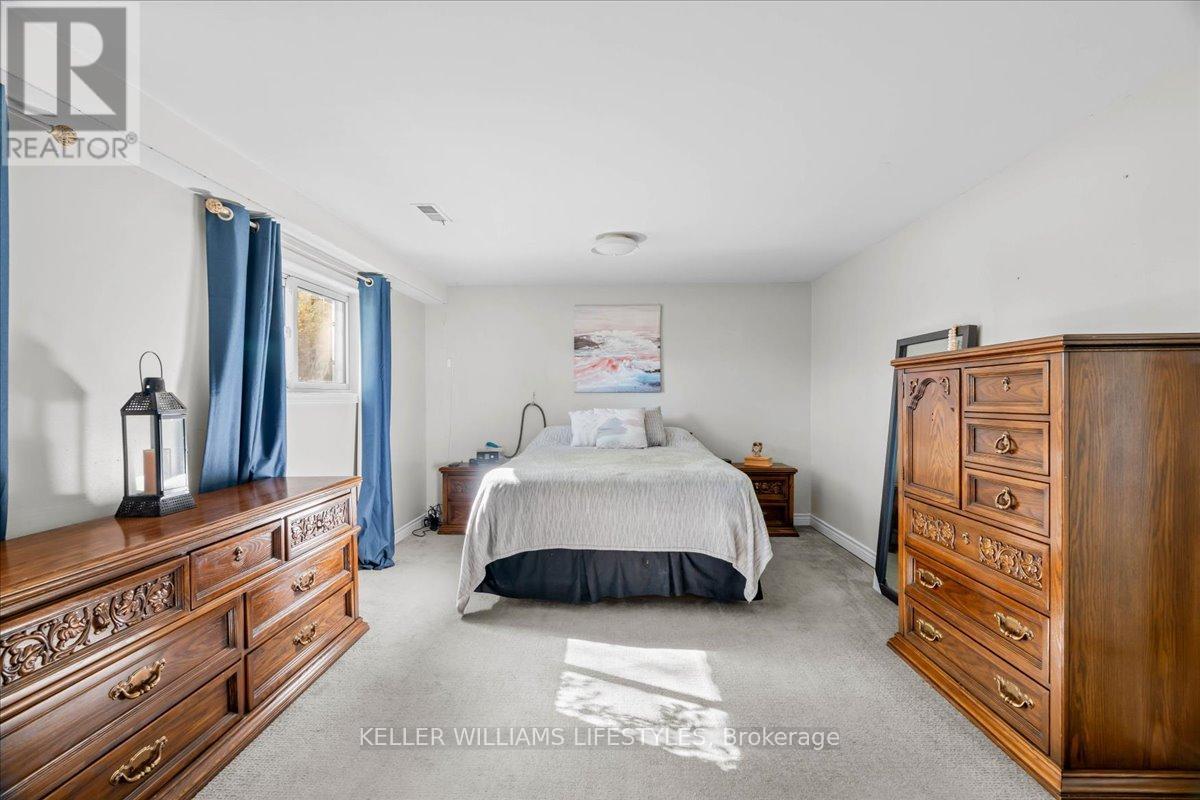 34 Stanhope Crescent, London South, Ontario  N6C 3B2 - Photo 21 - X12439198