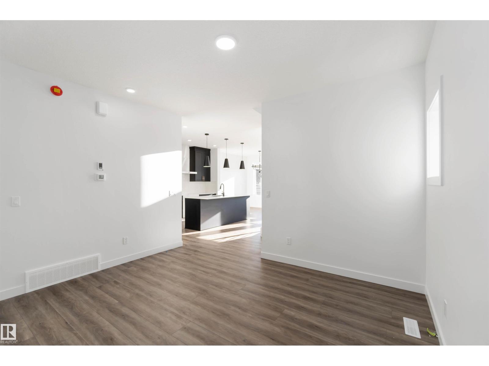 1651 12 St Nw, Edmonton, Alberta  T6T 2V1 - Photo 7 - E4460362