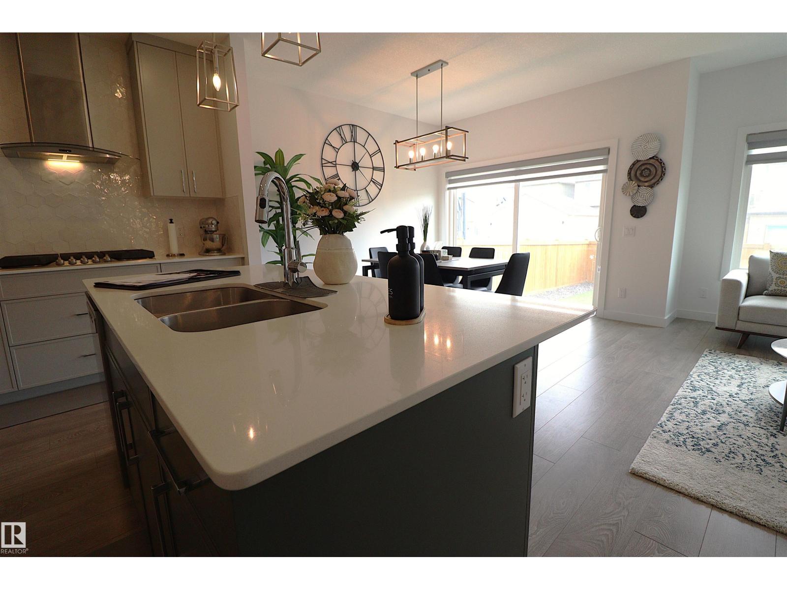 2888 Coughlan Green Sw, Edmonton, Alberta  T6W 4B2 - Photo 7 - E4460363