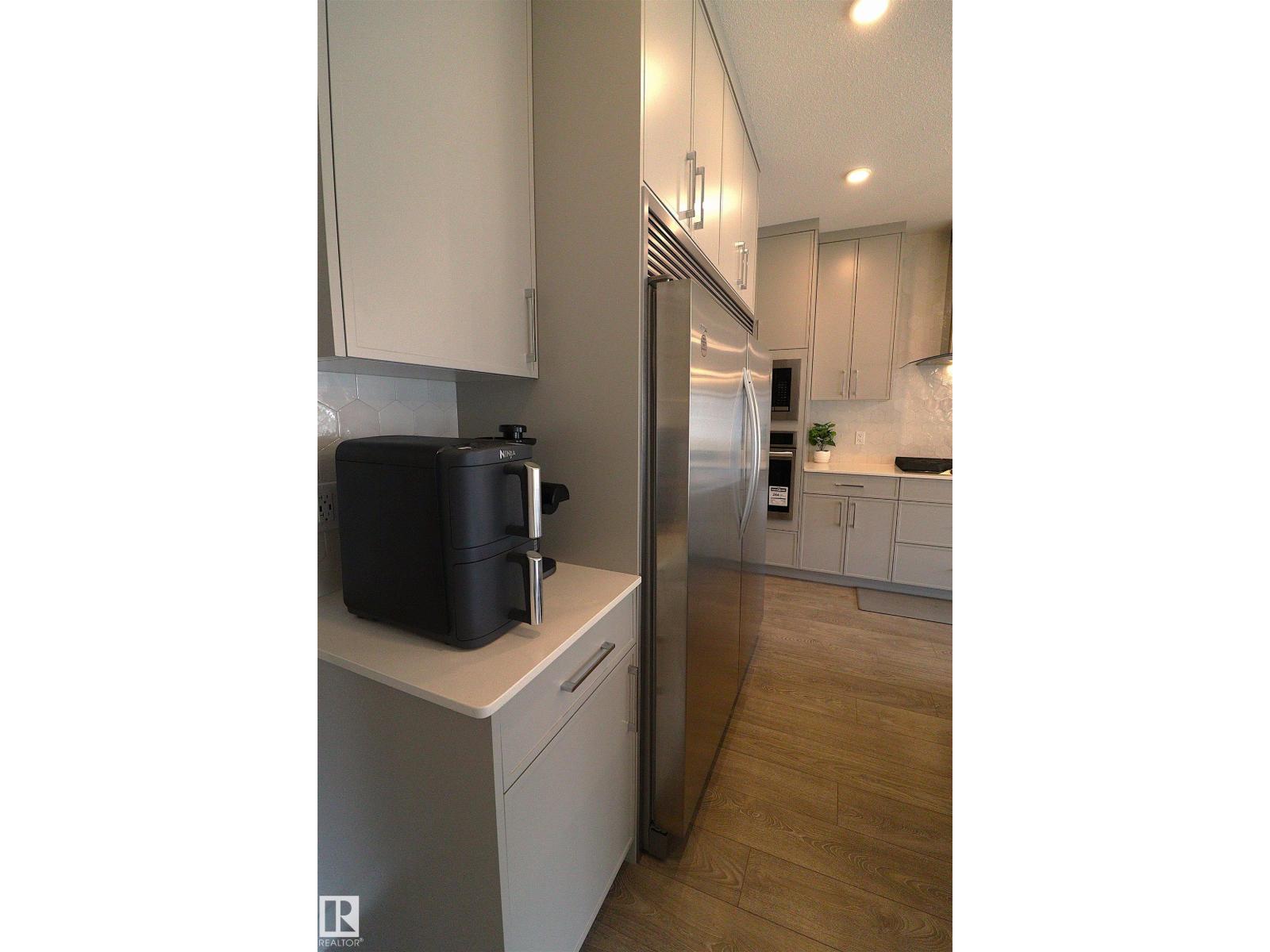 2888 Coughlan Green Sw, Edmonton, Alberta  T6W 4B2 - Photo 9 - E4460363