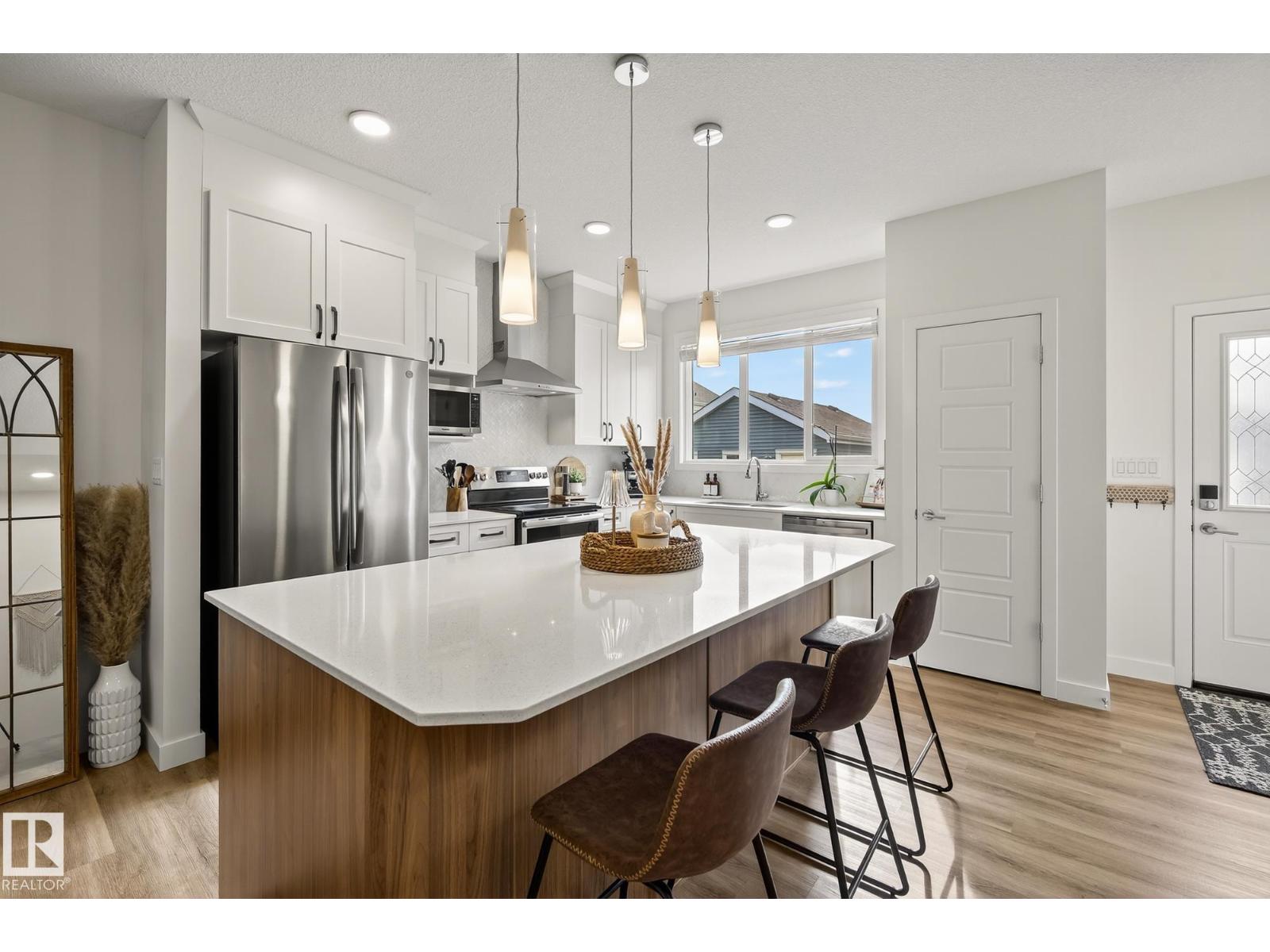 3396 Erlanger Bn Nw, Edmonton, Alberta  T6M 1J5 - Photo 2 - E4460365
