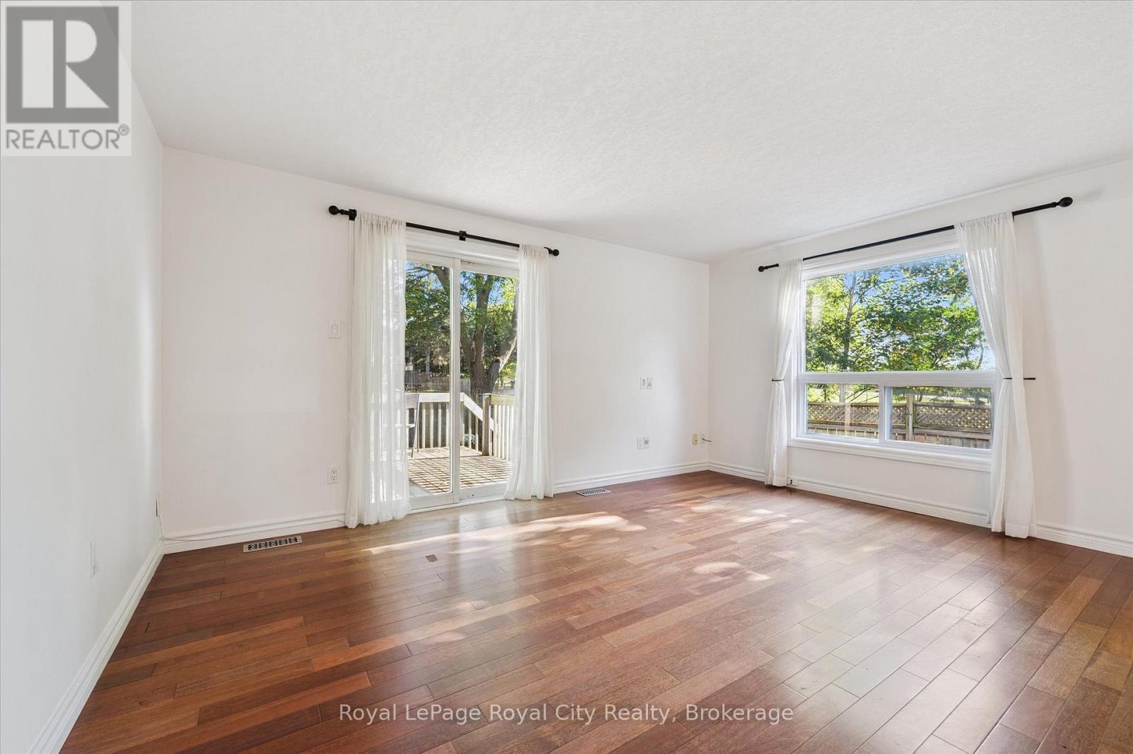 586 Kortright Road W, Guelph, Ontario  N1G 3H8 - Photo 11 - X12439200