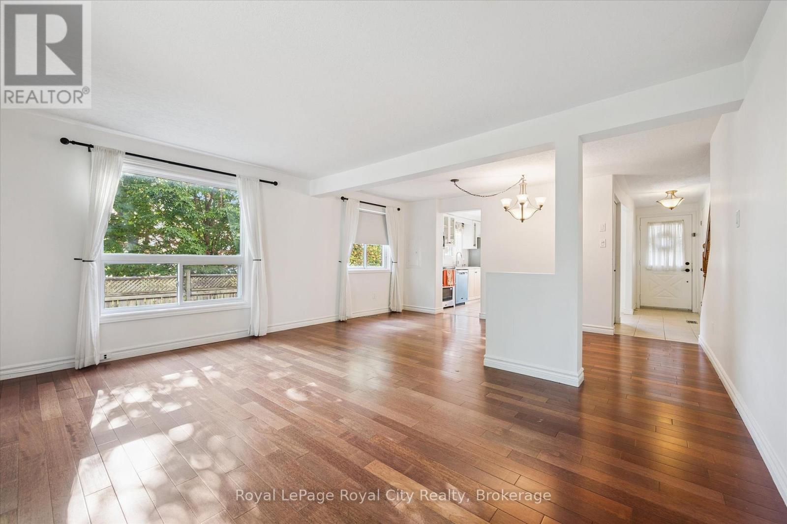 586 Kortright Road W, Guelph, Ontario  N1G 3H8 - Photo 12 - X12439200