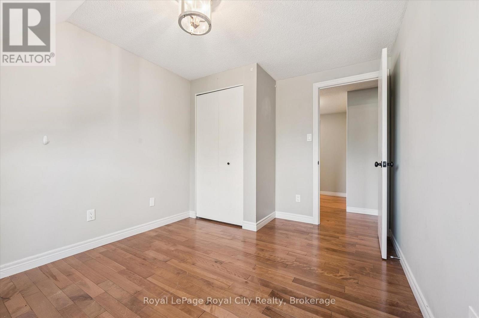 586 Kortright Road W, Guelph, Ontario  N1G 3H8 - Photo 23 - X12439200