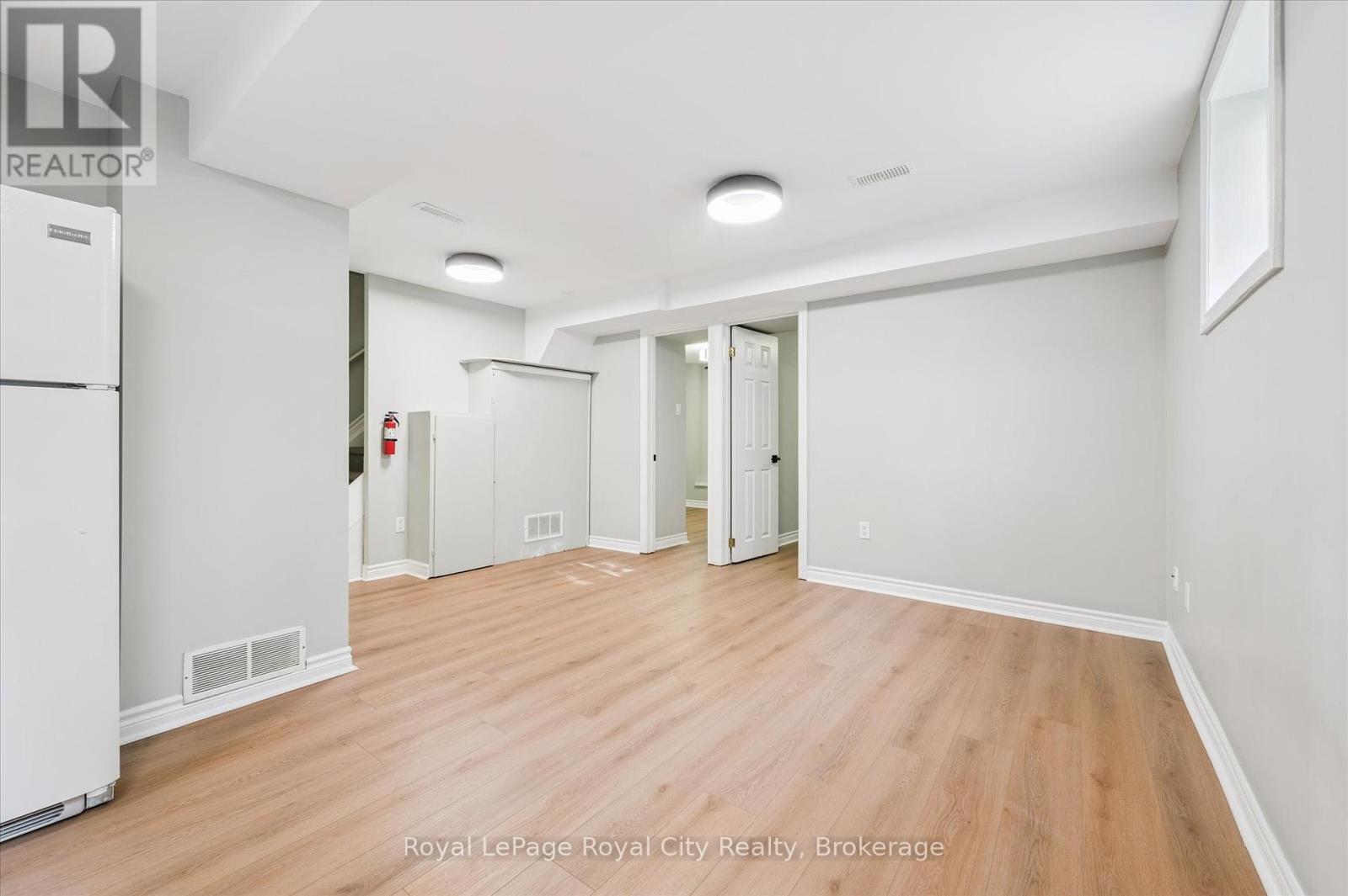 586 Kortright Road W, Guelph, Ontario  N1G 3H8 - Photo 30 - X12439200