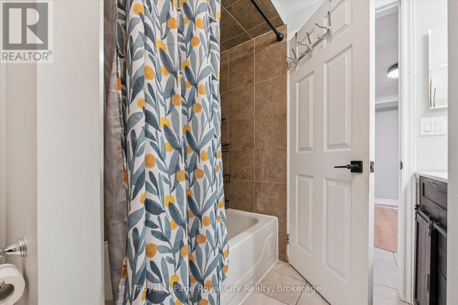 586 Kortright Road W, Guelph, Ontario  N1G 3H8 - Photo 32 - X12439200