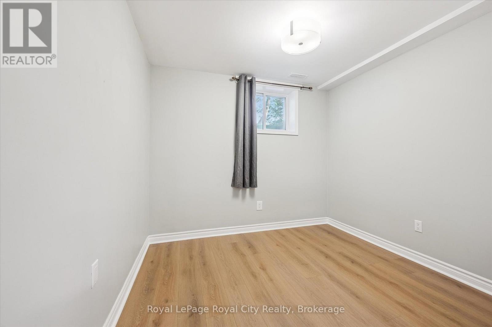 586 Kortright Road W, Guelph, Ontario  N1G 3H8 - Photo 34 - X12439200