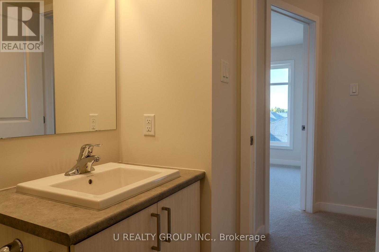 1216 Flycatcher Private, Ottawa, Ontario  K1X 0M7 - Photo 21 - X12439143
