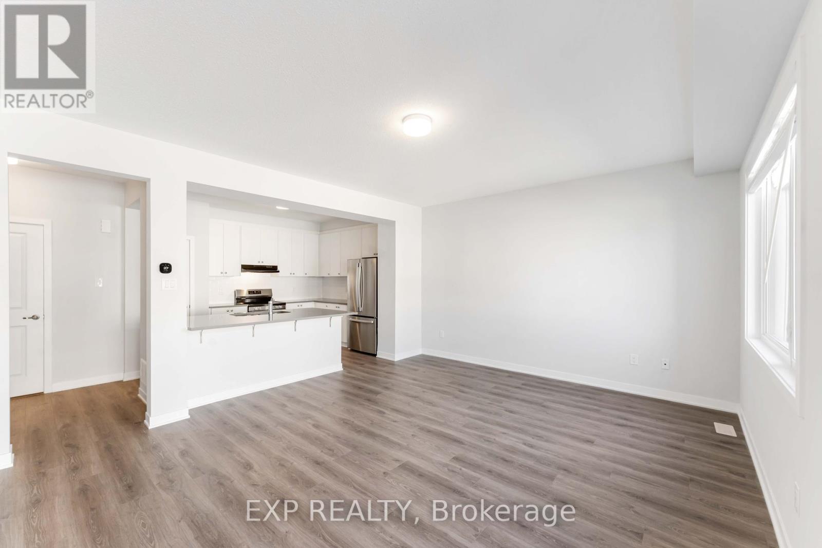 322 Olivenite Private, Ottawa, Ontario  K2J 7J4 - Photo 14 - X12439144