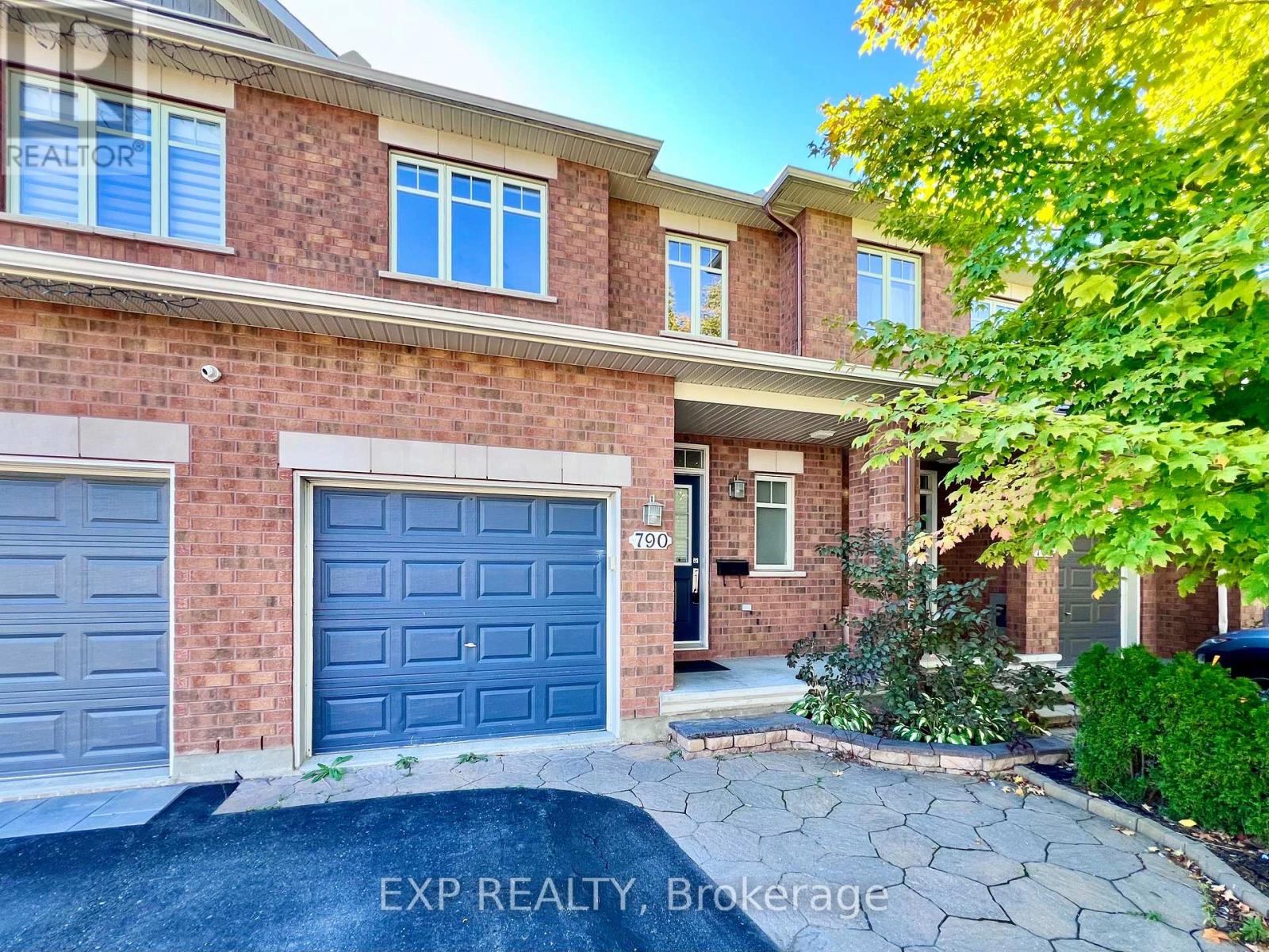 790 Nakina Way, Ottawa, Ontario  K1V 2J1 - Photo 1 - X12439145
