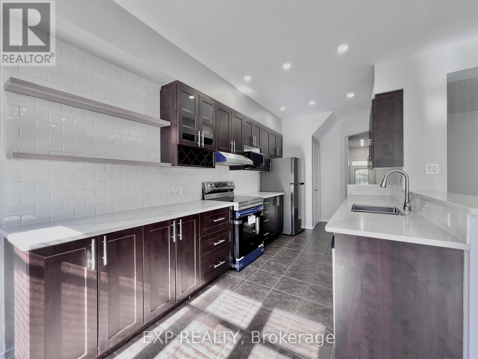 790 Nakina Way, Ottawa, Ontario  K1V 2J1 - Photo 15 - X12439145