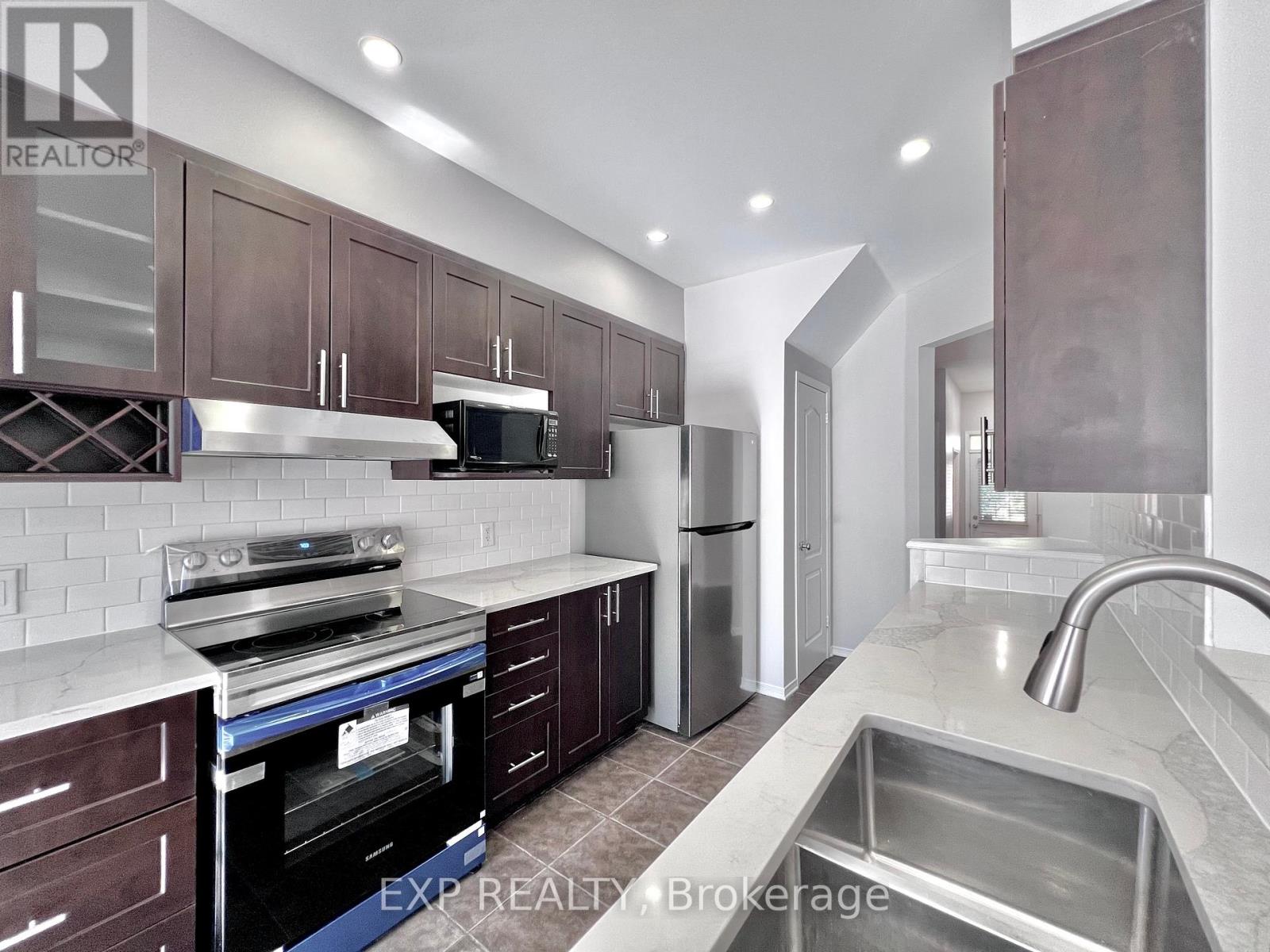 790 Nakina Way, Ottawa, Ontario  K1V 2J1 - Photo 16 - X12439145