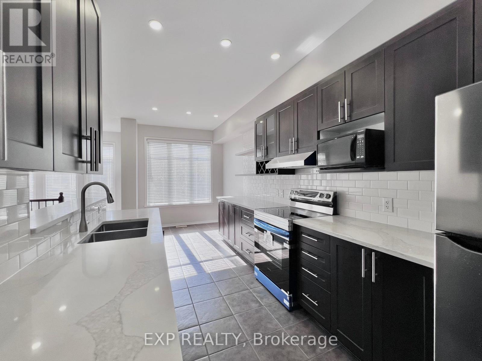 790 Nakina Way, Ottawa, Ontario  K1V 2J1 - Photo 17 - X12439145