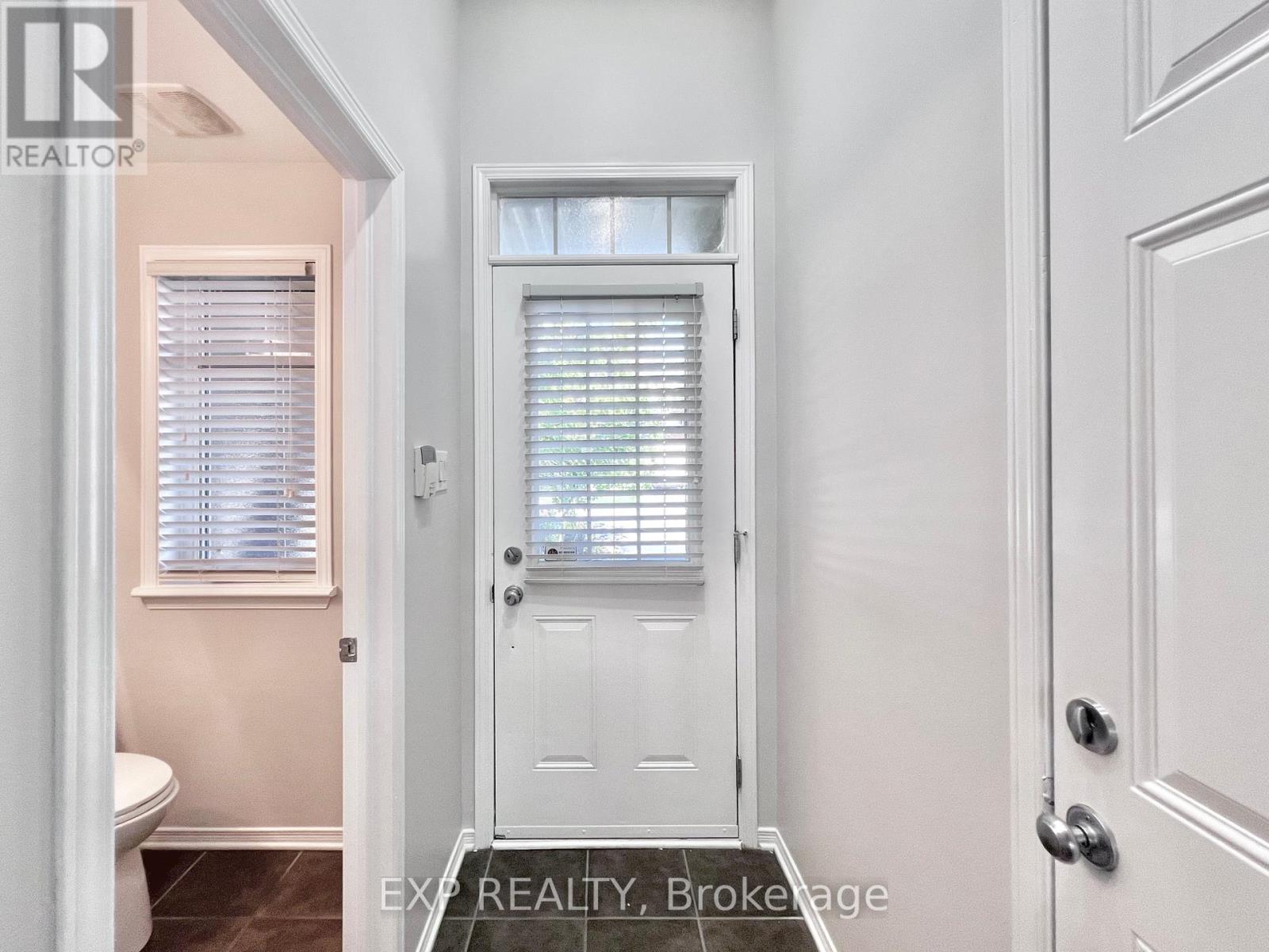 790 Nakina Way, Ottawa, Ontario  K1V 2J1 - Photo 3 - X12439145