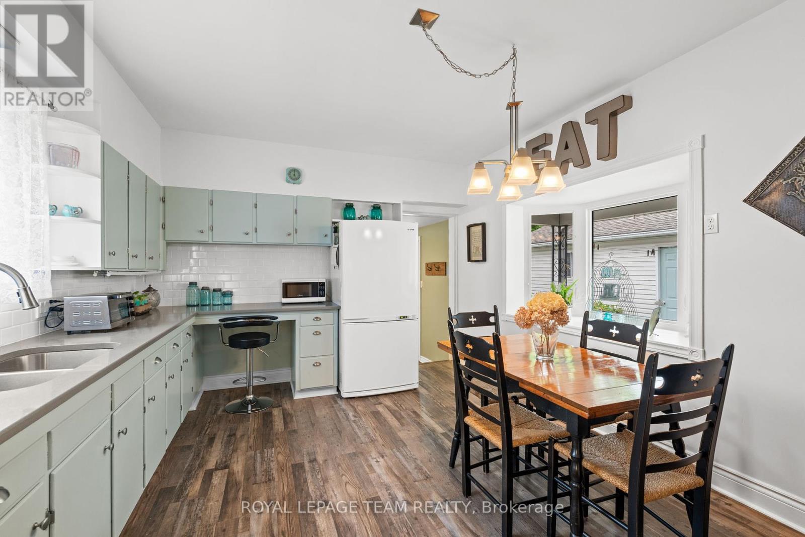 82 Lake Avenue E, Carleton Place, Ontario  K7C 1K8 - Photo 18 - X12439162