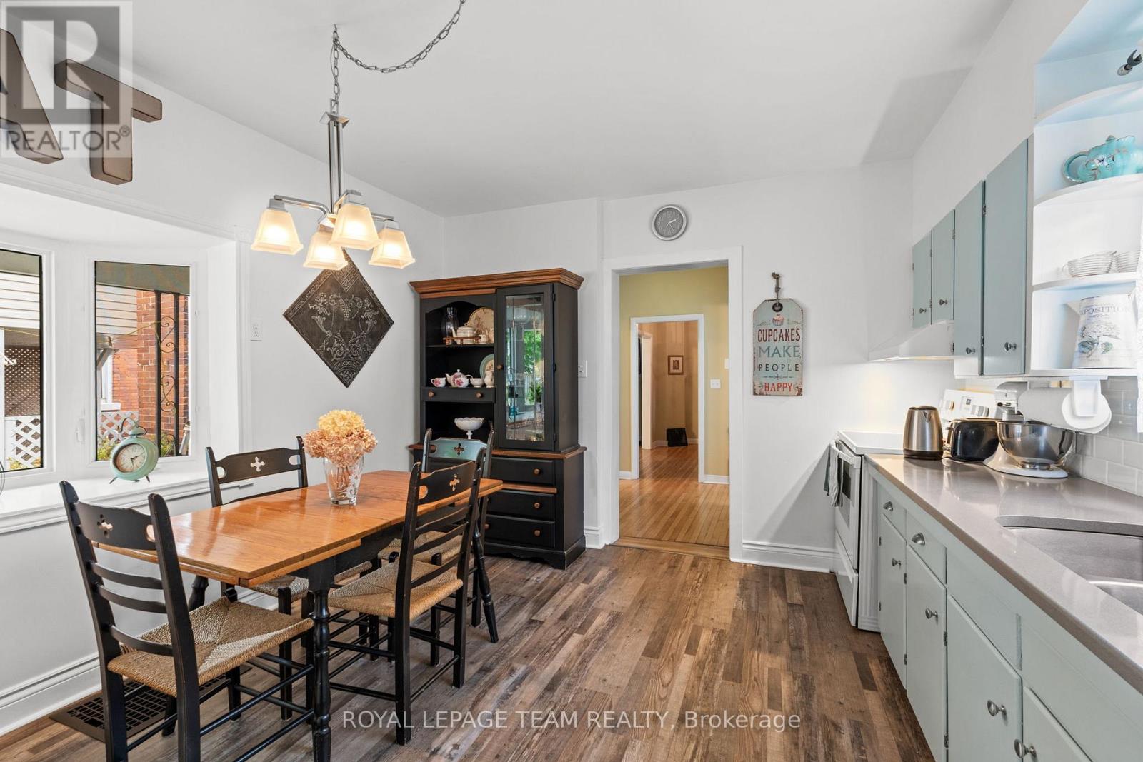 82 Lake Avenue E, Carleton Place, Ontario  K7C 1K8 - Photo 19 - X12439162