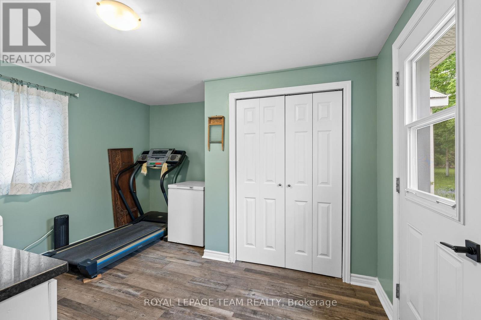 82 Lake Avenue E, Carleton Place, Ontario  K7C 1K8 - Photo 22 - X12439162