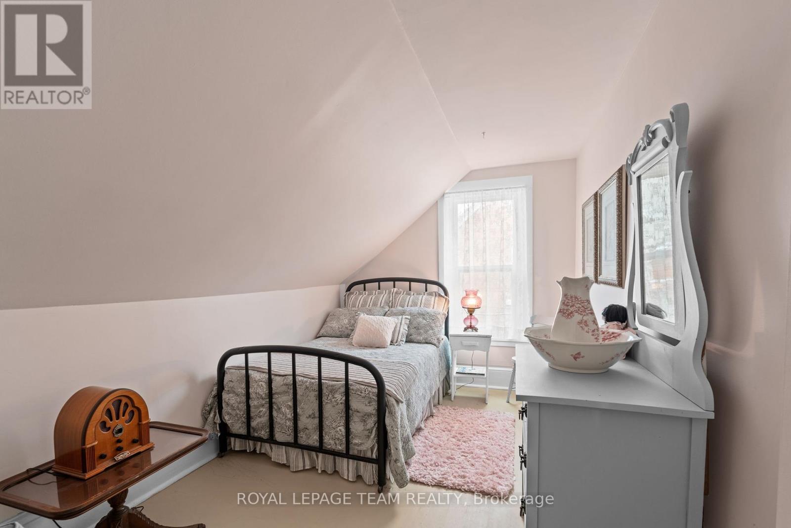 82 Lake Avenue E, Carleton Place, Ontario  K7C 1K8 - Photo 31 - X12439162