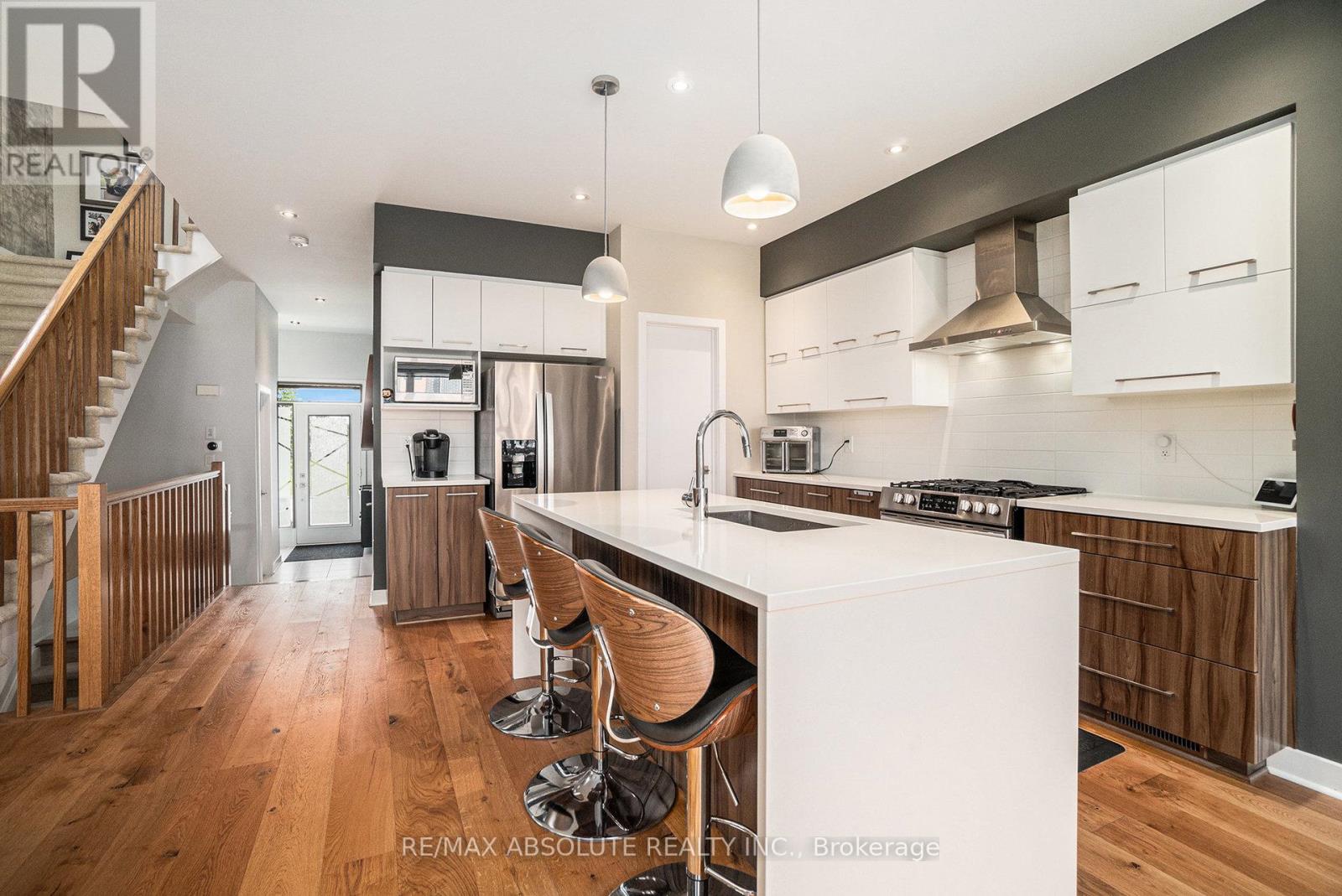 560 Triangle Street N, Ottawa, Ontario  K2V 0M5 - Photo 10 - X12439190