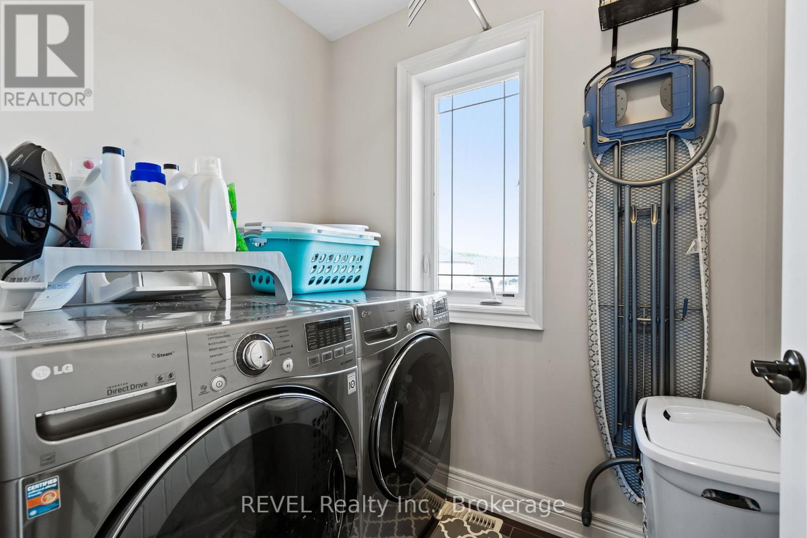 5767 Osprey Avenue, Niagara Falls (Forestview), Ontario  L2H 0G2 - Photo 24 - X12439161