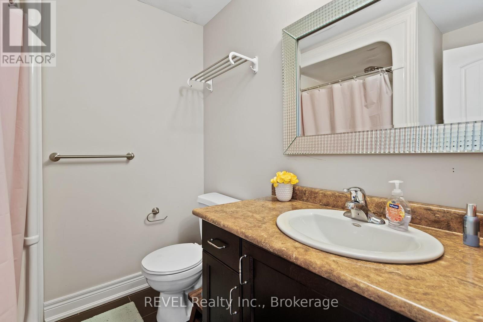 5767 Osprey Avenue, Niagara Falls (Forestview), Ontario  L2H 0G2 - Photo 29 - X12439161