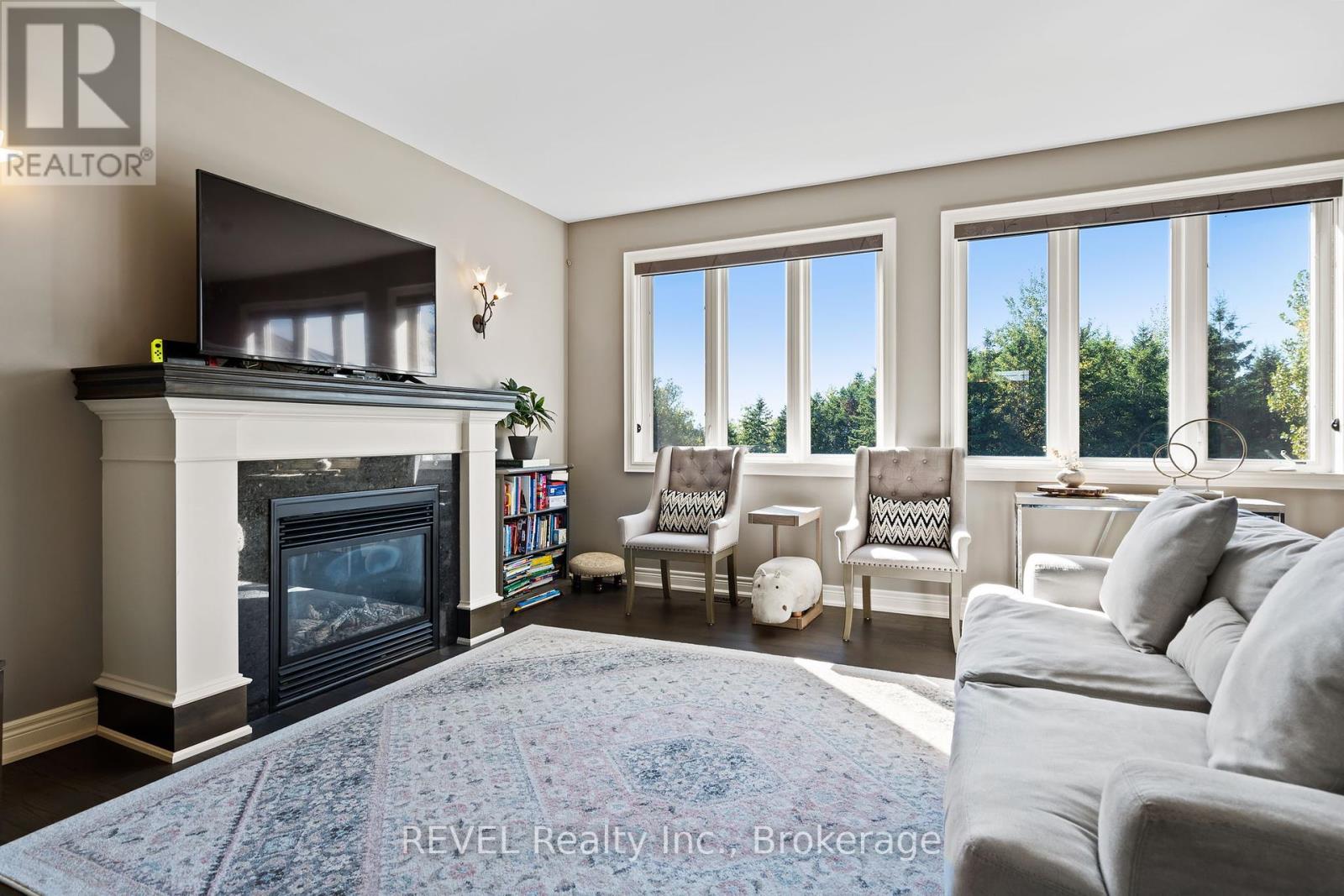 5767 Osprey Avenue, Niagara Falls (Forestview), Ontario  L2H 0G2 - Photo 7 - X12439161